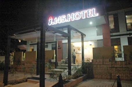 Istay Hotels Infantry Road Bangalore Bagian luar foto
